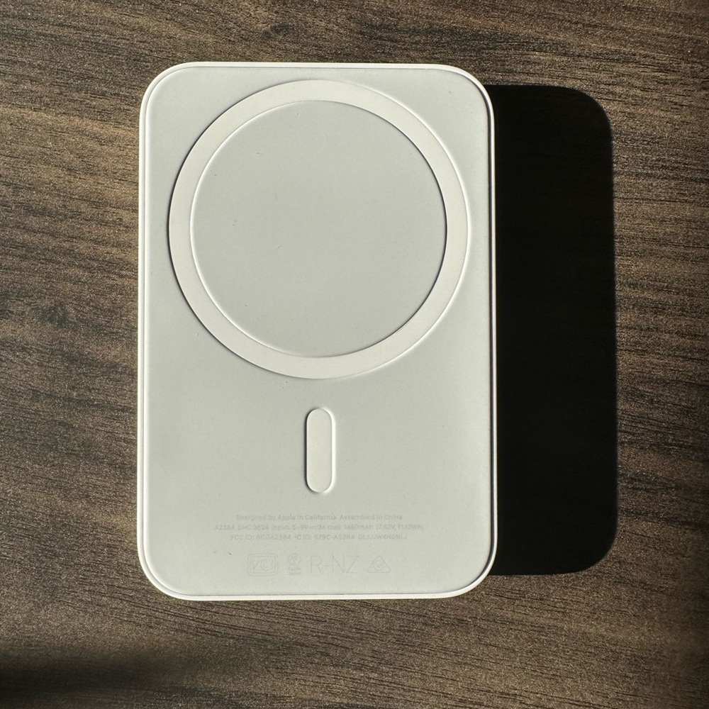 Apple MagSafe Battery Pack
